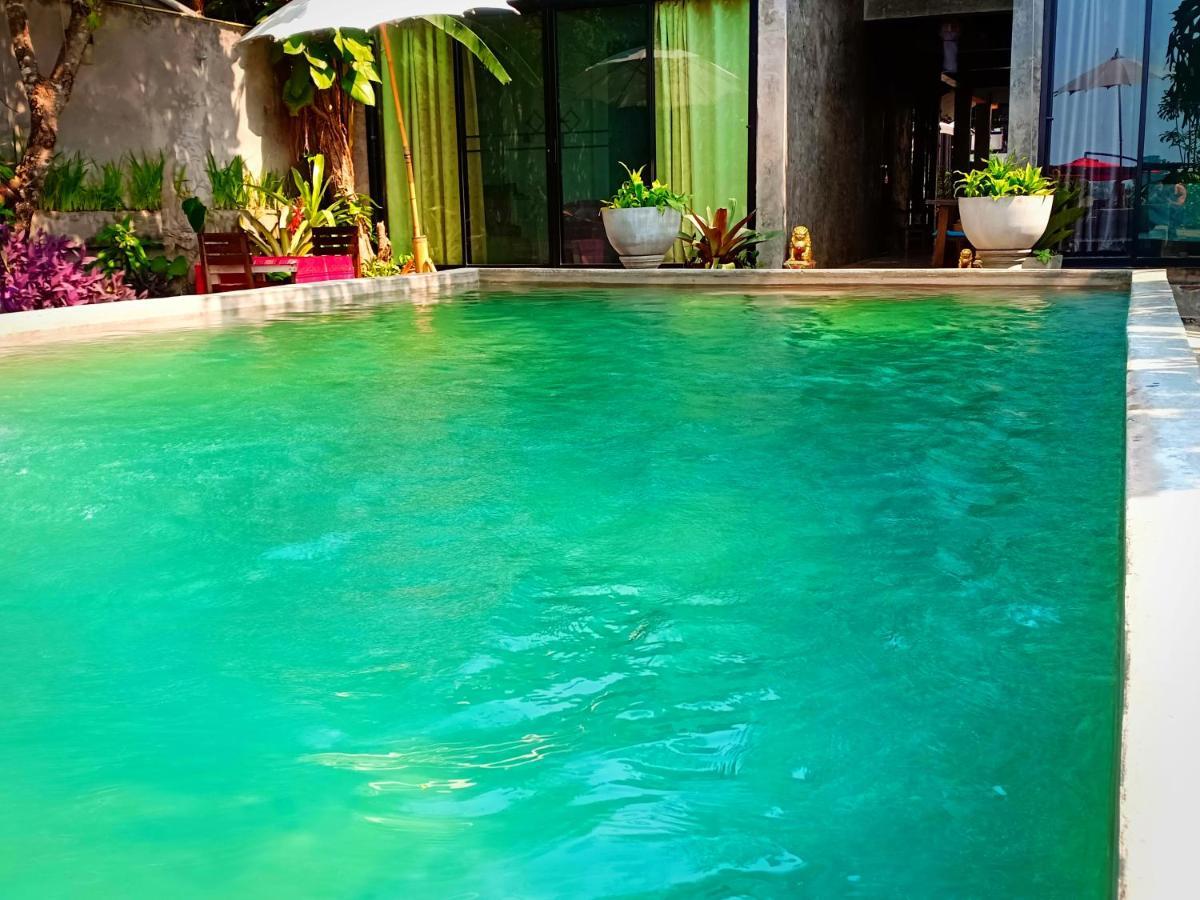 Sofa Gallery Hotel Nong Khai Esterno foto