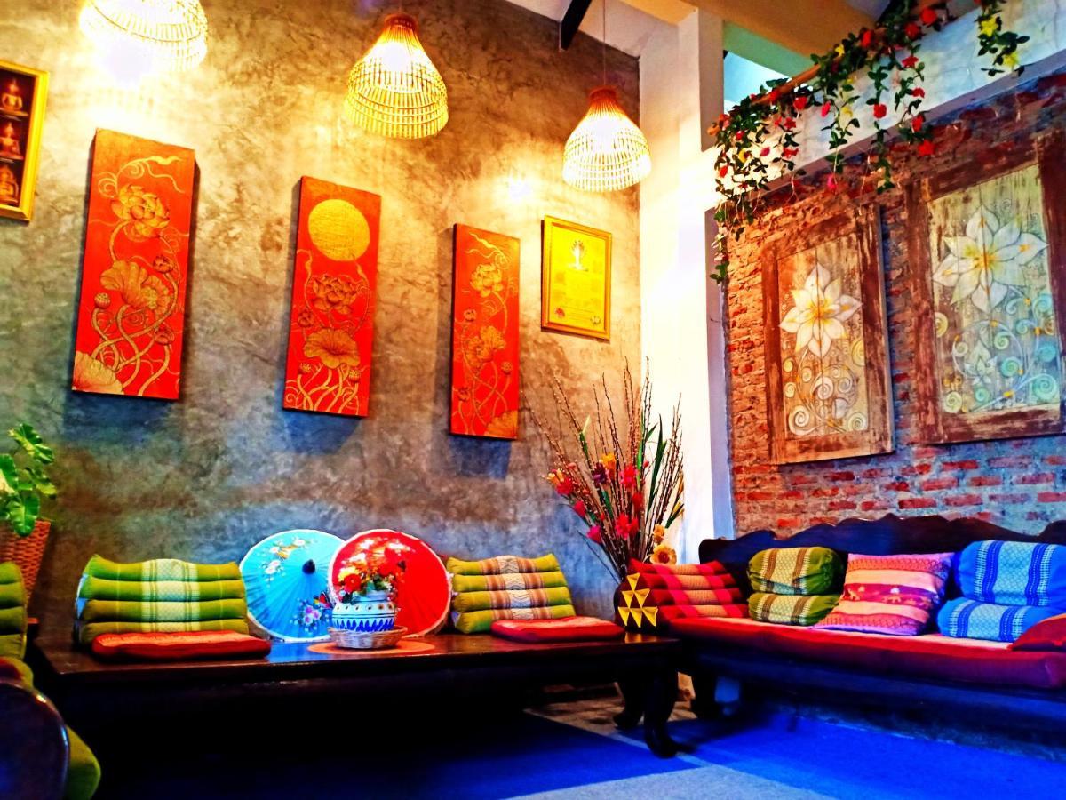 Sofa Gallery Hotel Nong Khai Esterno foto